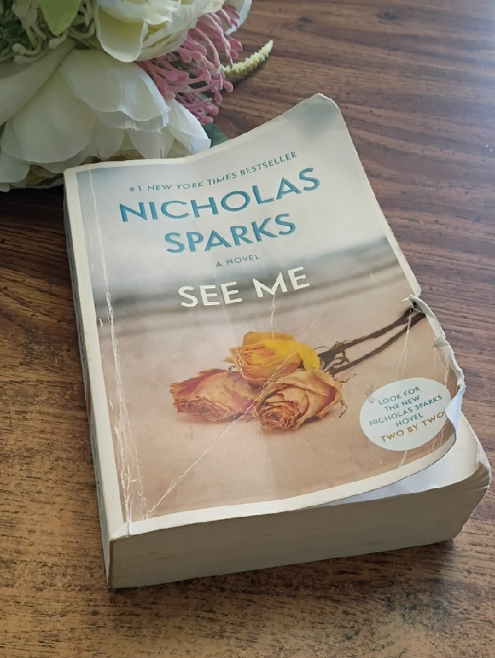 Nicholas Sparks "See Me" Paperback Book - Cream Cover with Yellow Roses
